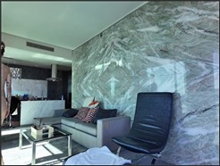 SallyDinosaur – Pussy Stretching nach dem Fitnessstudio