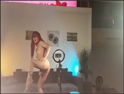Nicky-Stern – Geiles Pussy Spiel im Privat Stream – Hinter den Kulissen